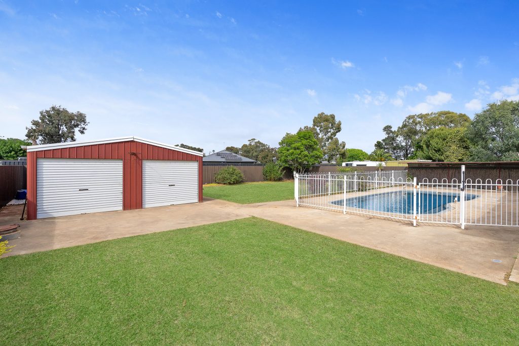 24 Demamiel Street, Darlington Point NSW 2706 - photo 13