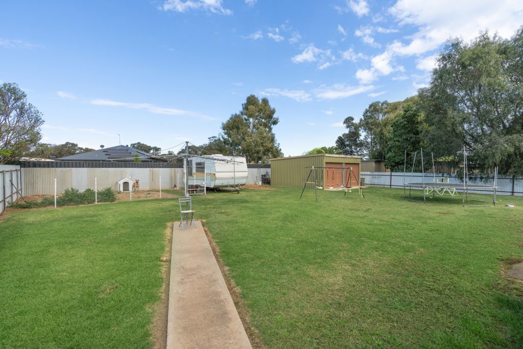 26 Demamiel Street, Darlington Point NSW 2706 - photo 10