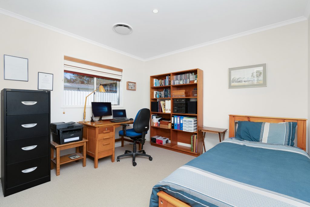 8 Serencroft Drive, Leeton NSW 2705 - photo 13