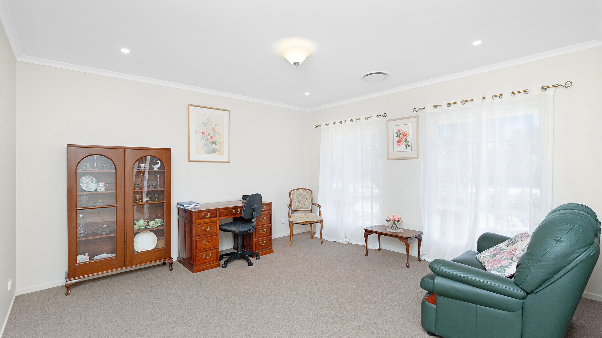 8 Serencroft Drive, Leeton NSW 2705 - photo 3