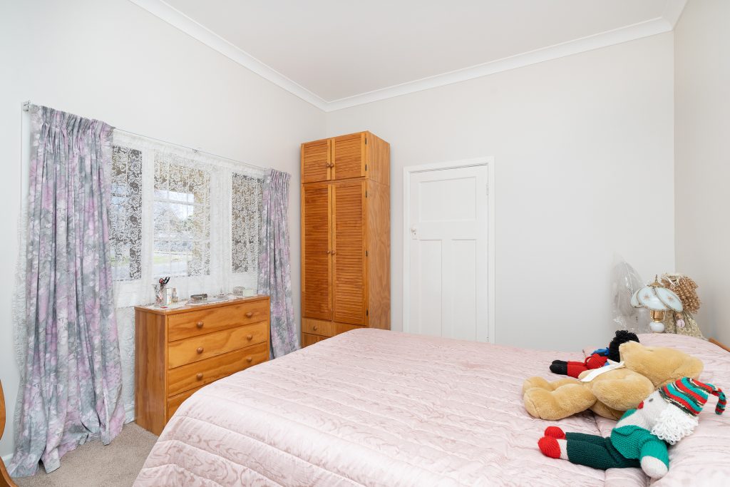 19 Midgeon Street, Narrandera NSW 2700 - photo 15