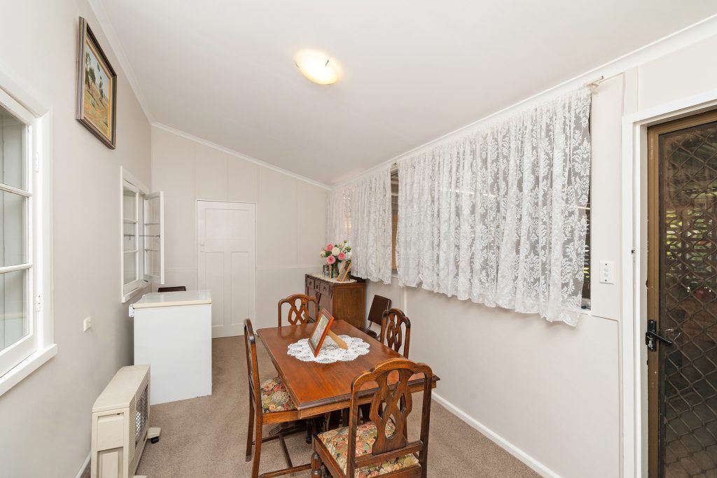 19 Midgeon Street, Narrandera NSW 2700 - photo 16