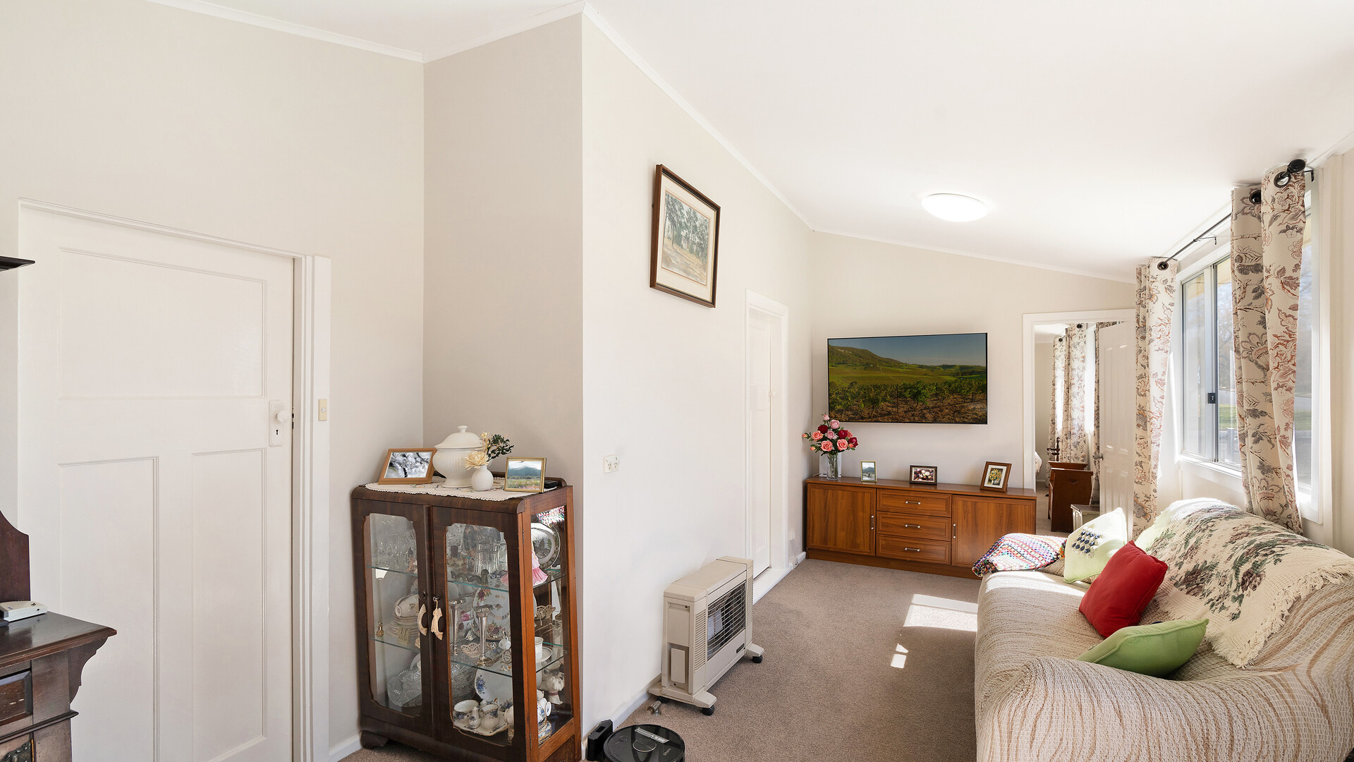 19 Midgeon Street, Narrandera NSW 2700 - photo 9