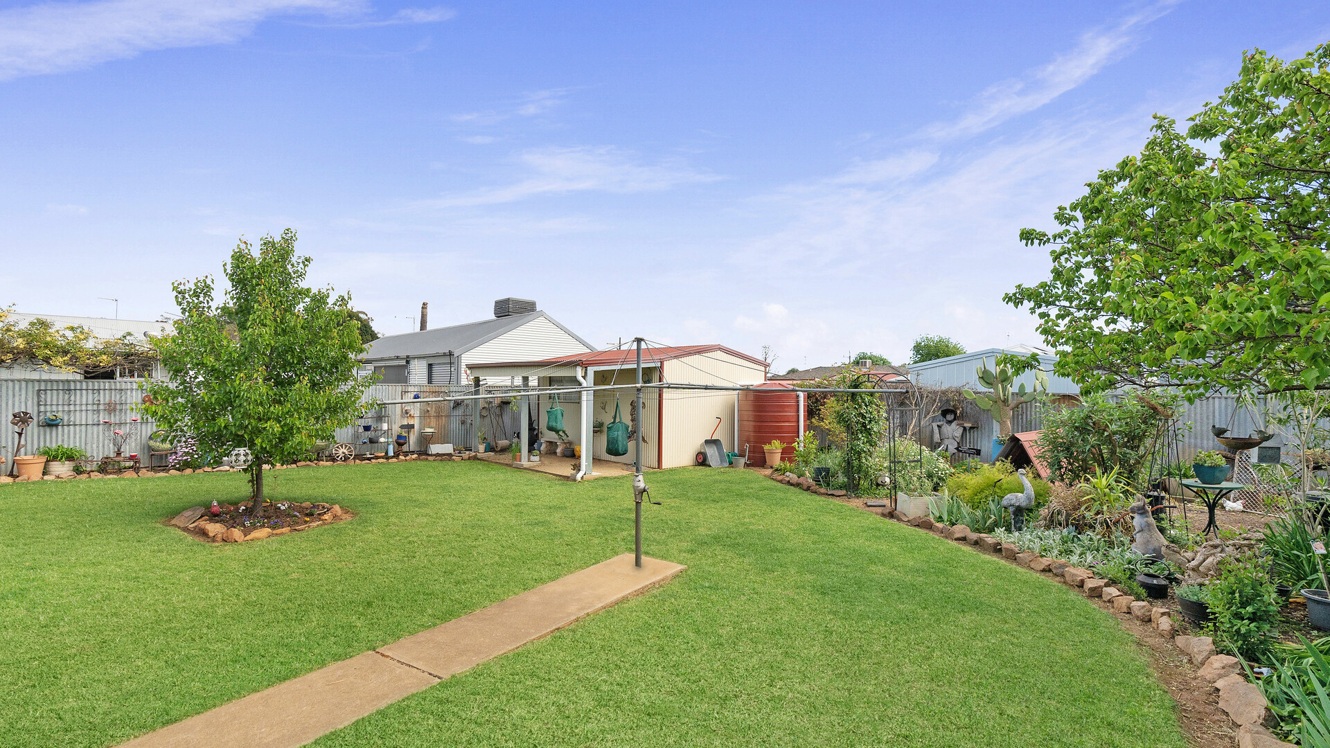 97 Byron Street, Temora NSW 2666 - photo 12