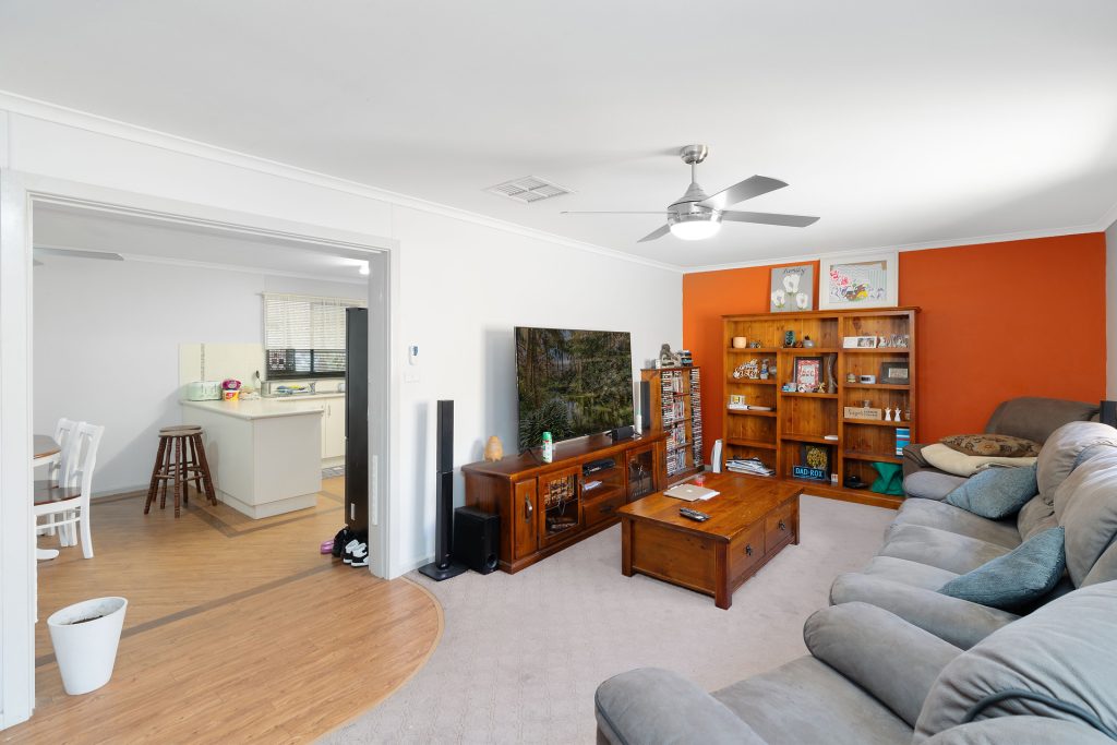 23 Wirilda Street, Leeton NSW 2705 - photo 2