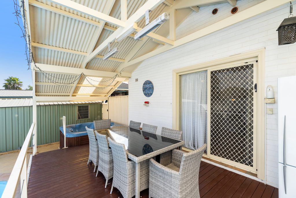 8 Carmody Street, Kooringal NSW 2650 - photo 17