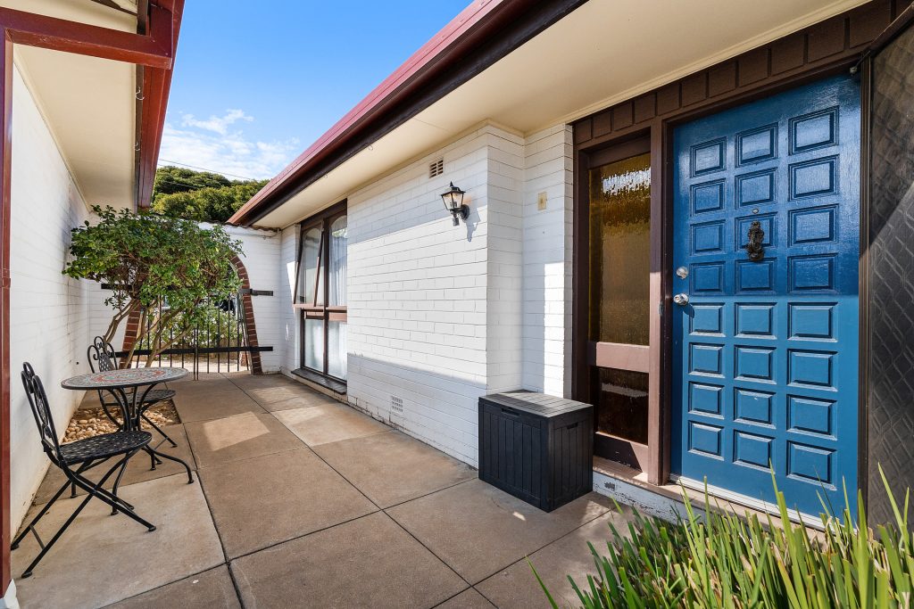 8 Carmody Street, Kooringal NSW 2650 - photo 4