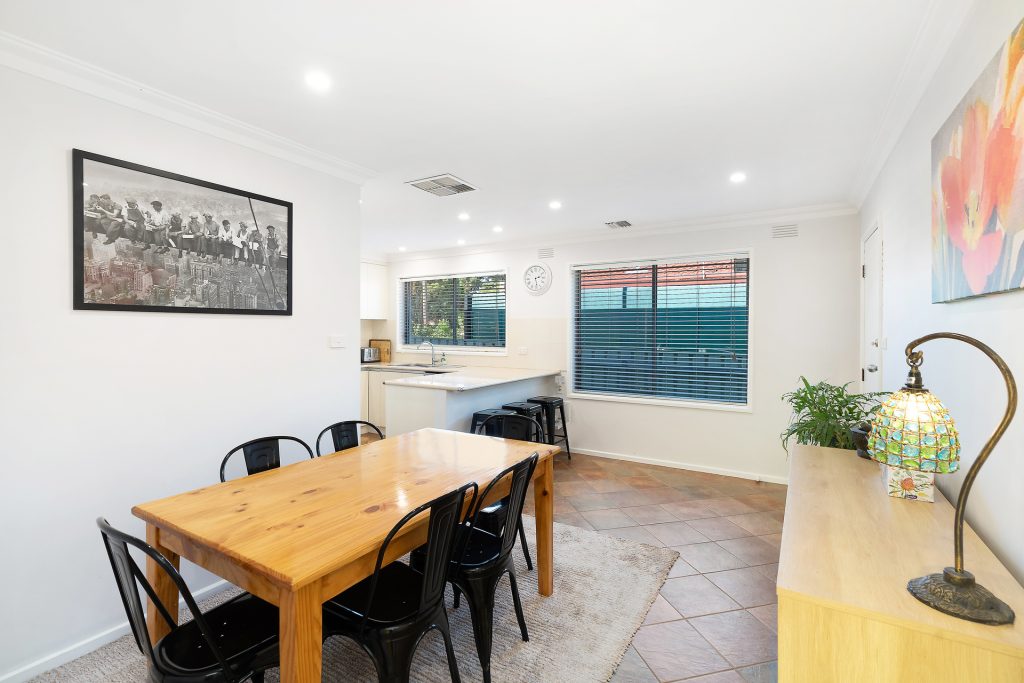 8 Carmody Street, Kooringal NSW 2650 - photo 9