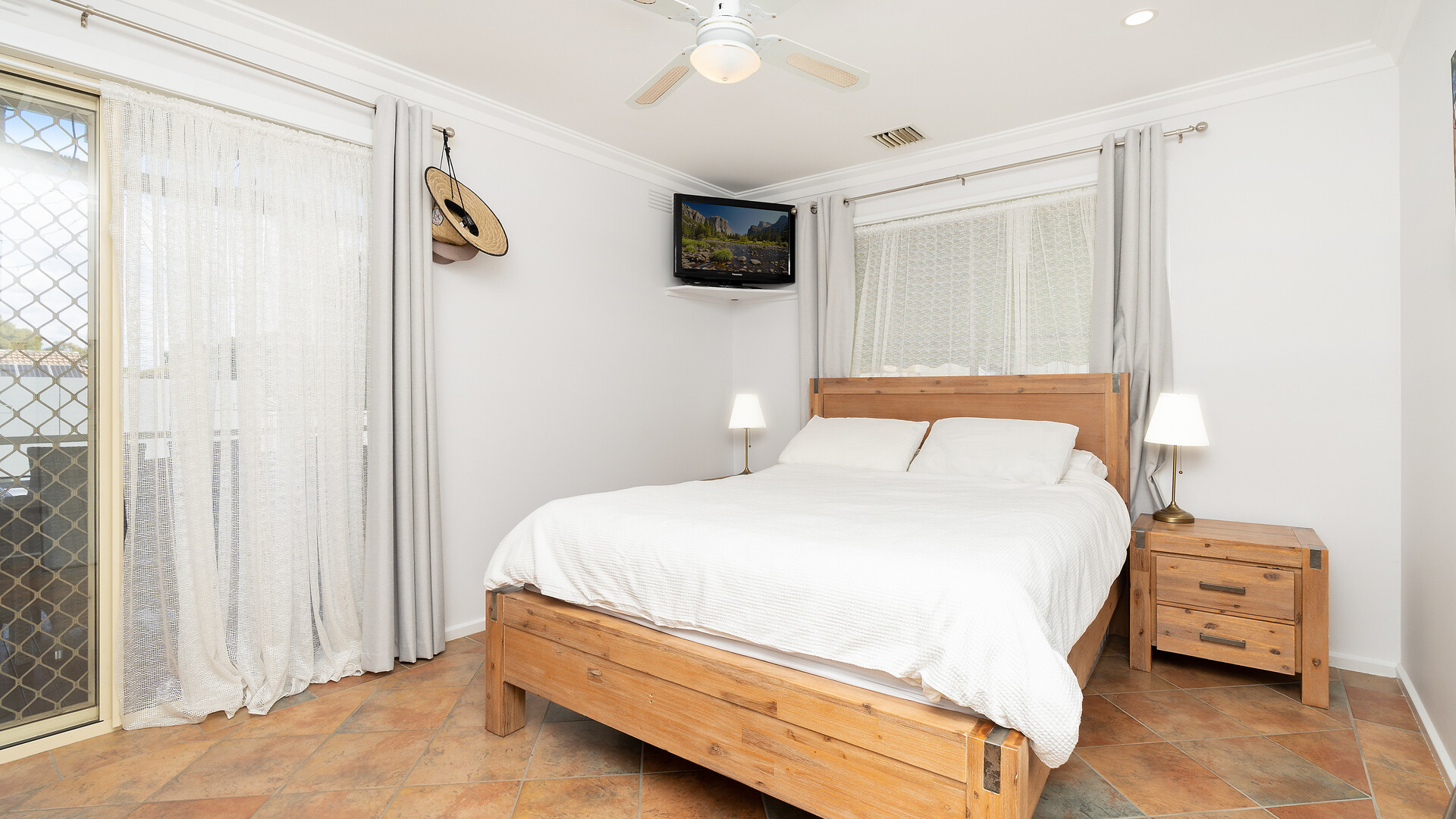 8 Carmody Street, Kooringal NSW 2650 - photo 10