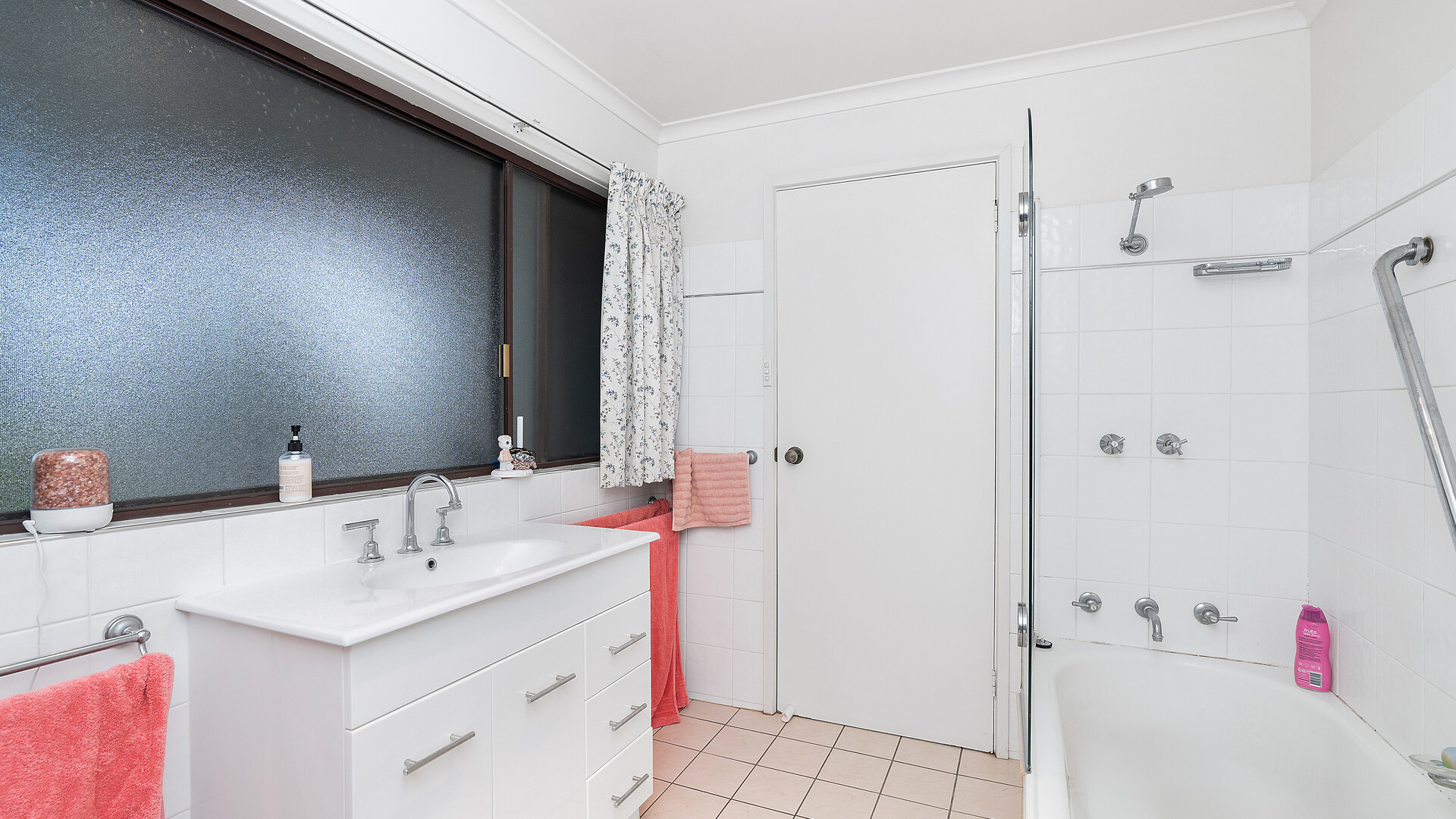 4/7 Jennifer Place, Wagga Wagga NSW 2650 - photo 9