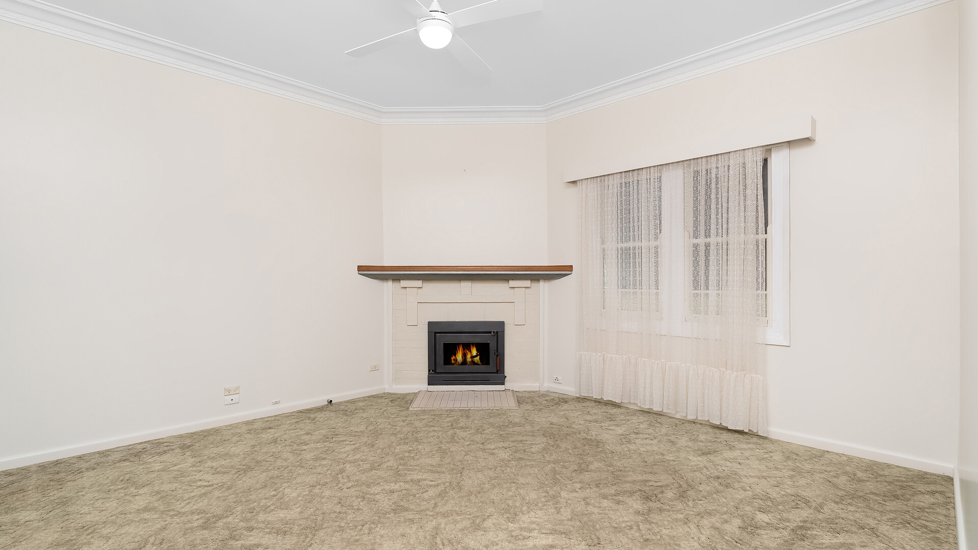 128 Loftus Street, Temora NSW 2666 - photo 5