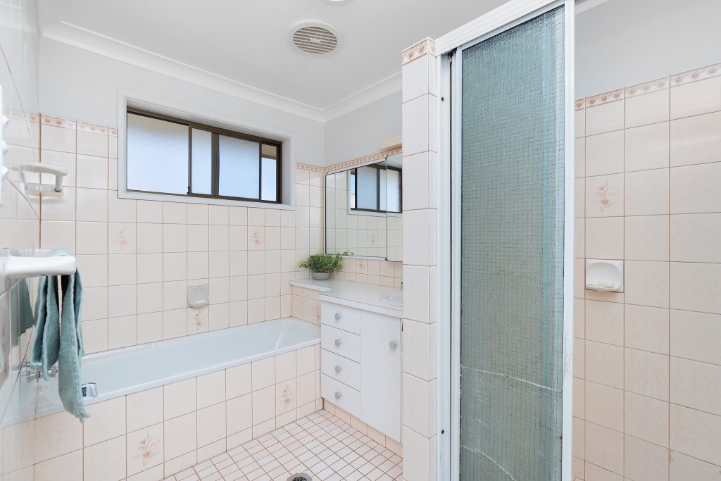 27 Melbourne Street, Narrandera NSW 2700 - photo 12