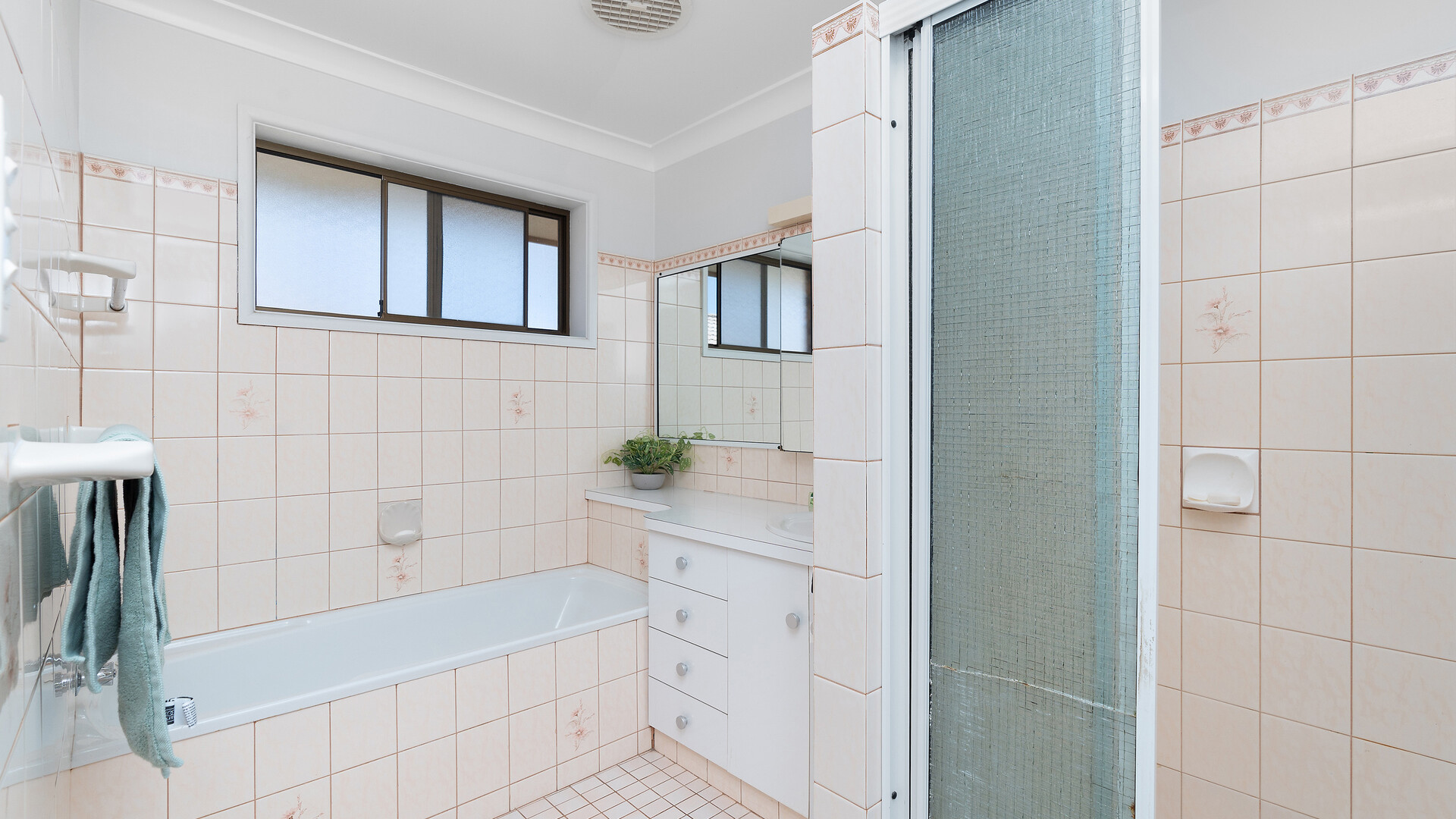 27 Melbourne Street, Narrandera NSW 2700 - photo 12
