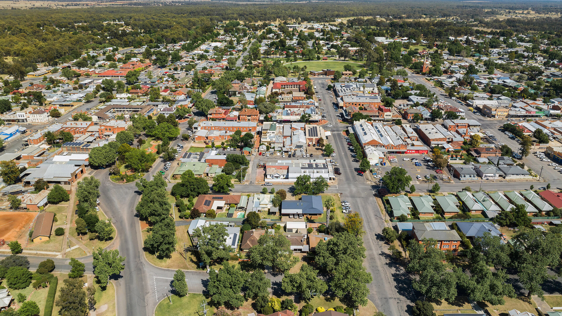 48 Arthur Street, Narrandera NSW 2700 - photo 3