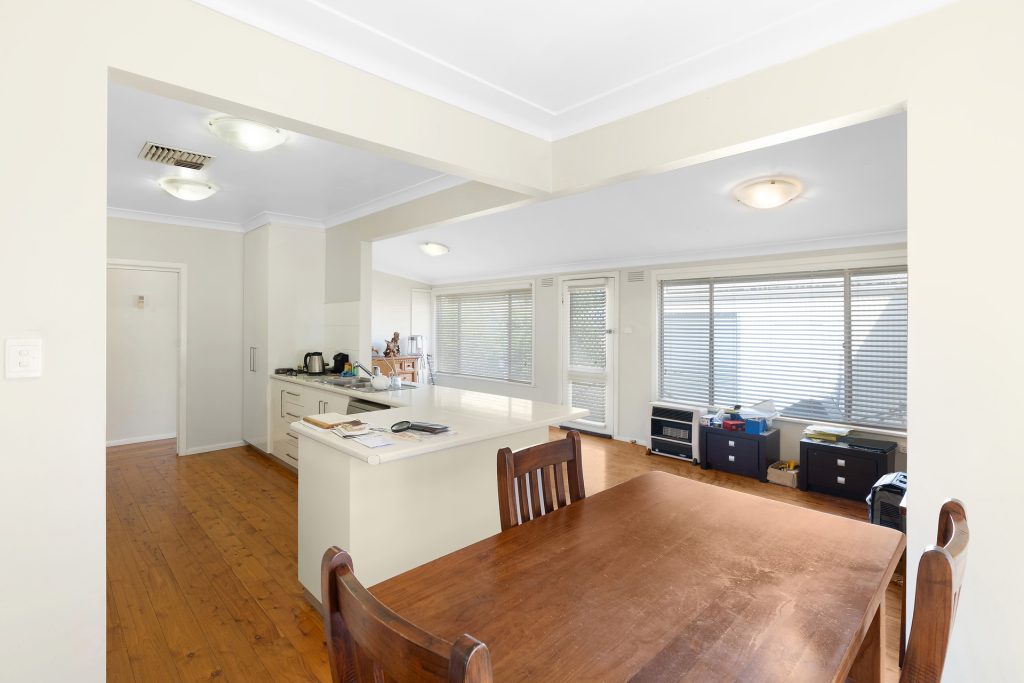 48 Arthur Street, Narrandera NSW 2700 - photo 9