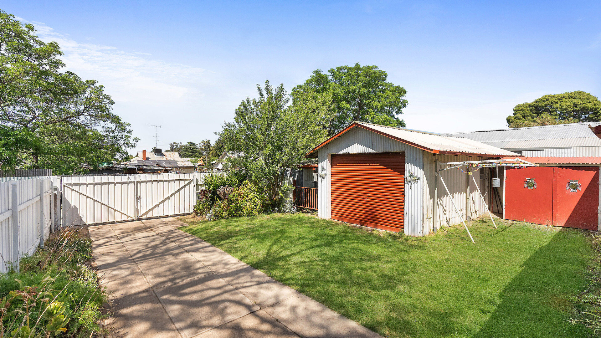 6 Crescent Street, Narrandera NSW 2700 - photo 13