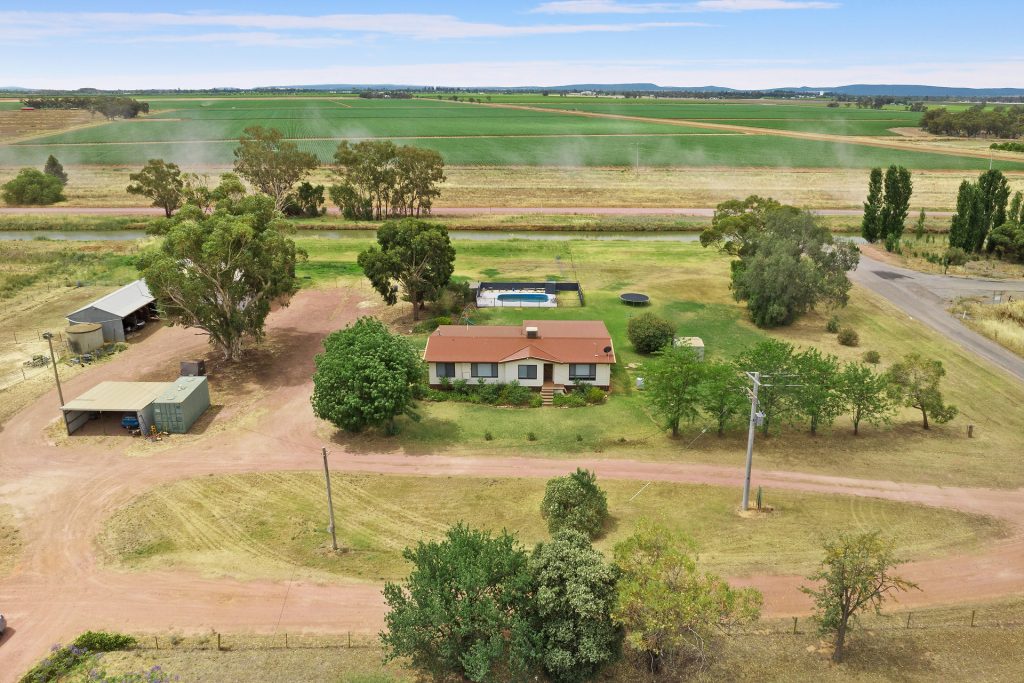 14 Rourke Road, Leeton NSW 2705 - photo 21