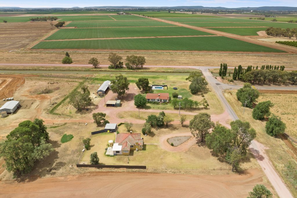 14 Rourke Road, Leeton NSW 2705 - photo 24