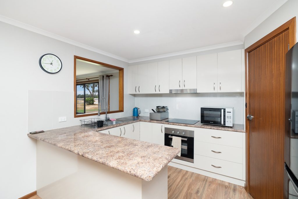 14 Rourke Road, Leeton NSW 2705 - photo 5