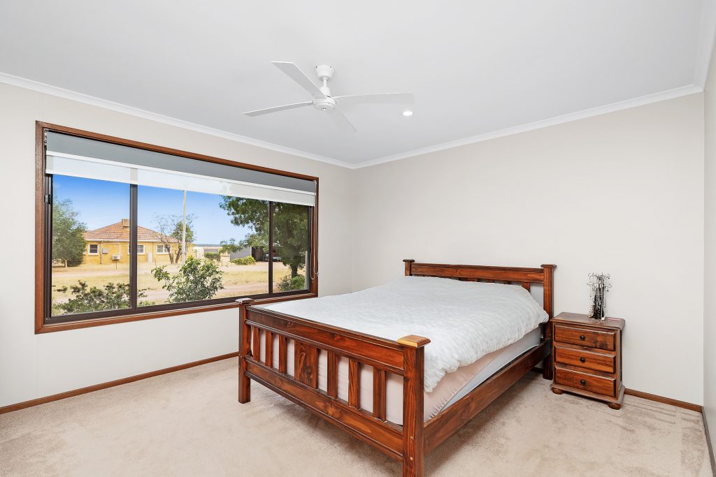 14 Rourke Road, Leeton NSW 2705 - photo 8
