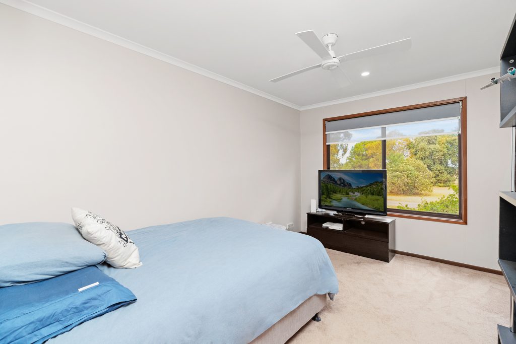 14 Rourke Road, Leeton NSW 2705 - photo 10