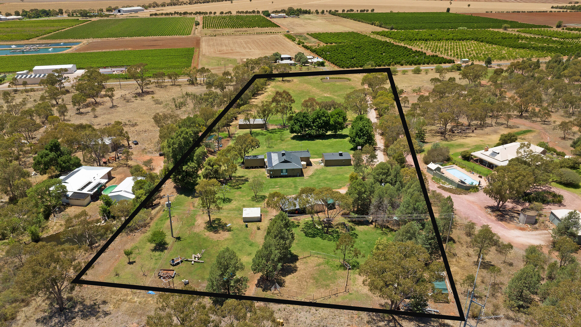 80 Carbone Road, Leeton NSW 2705 - photo 2