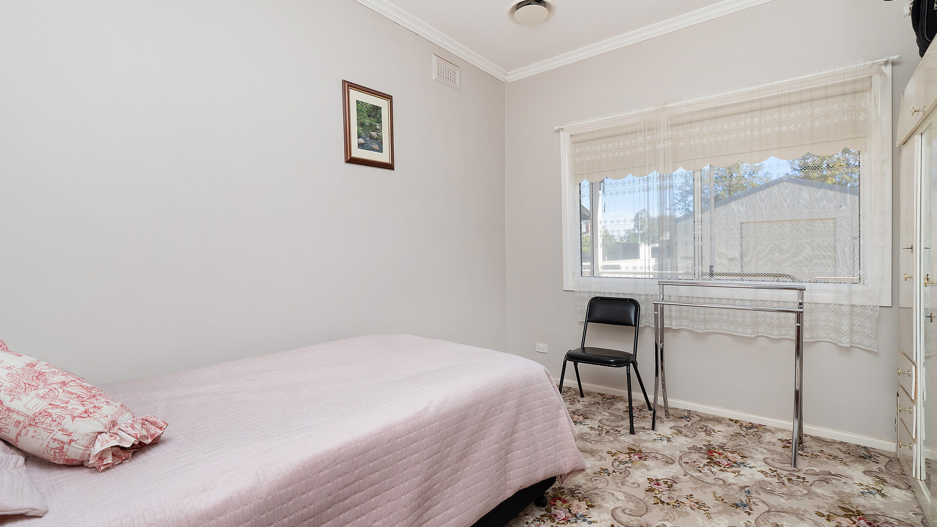 24 Warri Street, Ardlethan NSW 2665 - photo 11