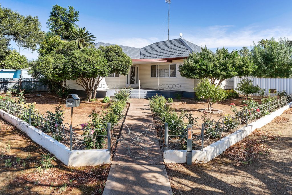 24 Warri Street, Ardlethan NSW 2665 - McGrath Riverina
