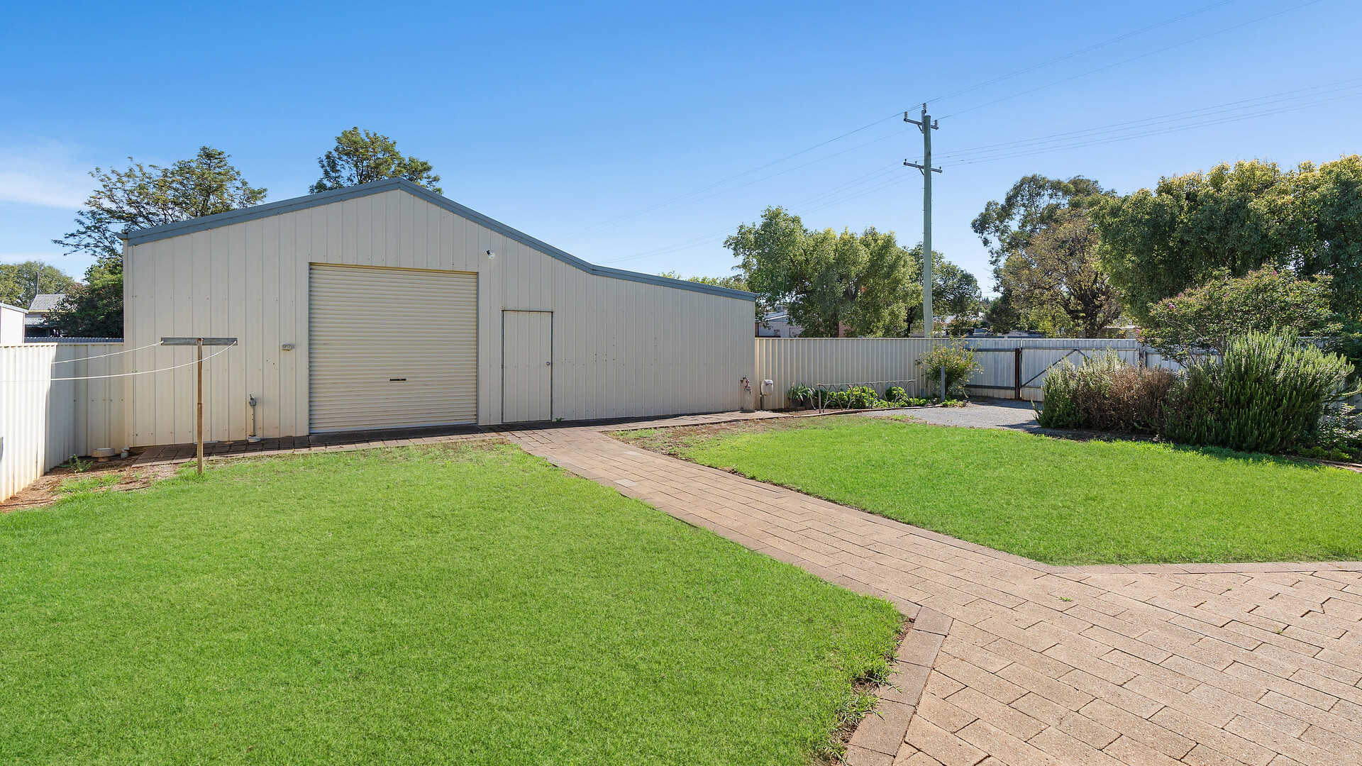24 Warri Street, Ardlethan NSW 2665 - photo 14