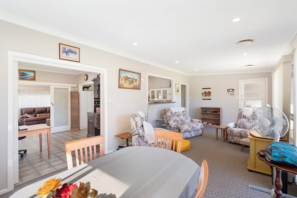 24 Warri Street, Ardlethan NSW 2665 - photo 5