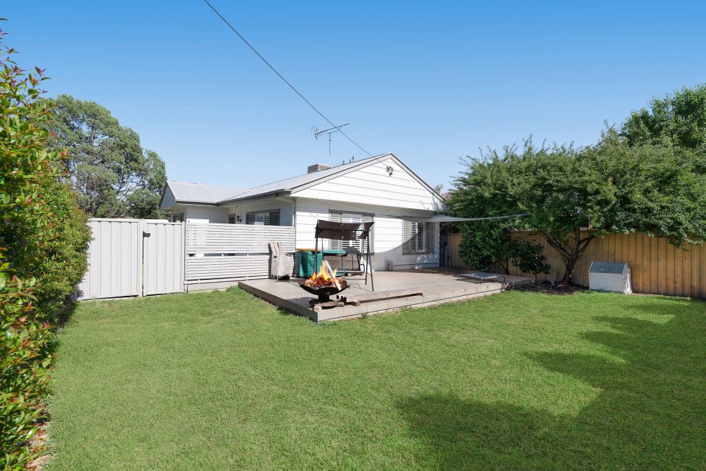14 Roberts Street, Narrandera NSW 2700 - photo 15