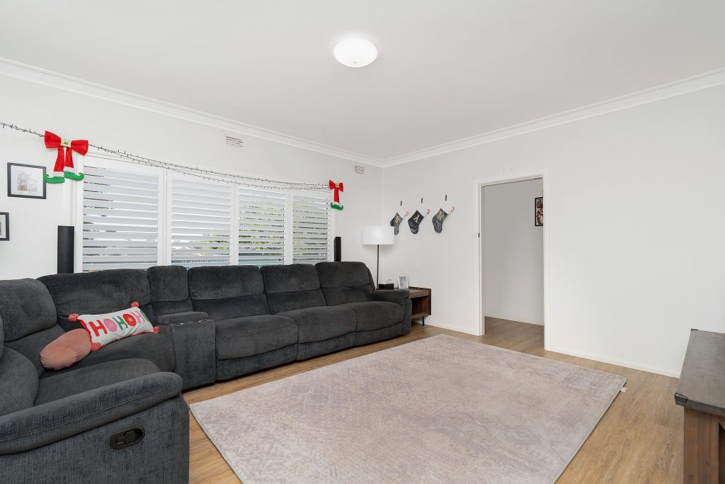 14 Roberts Street, Narrandera NSW 2700 - photo 4