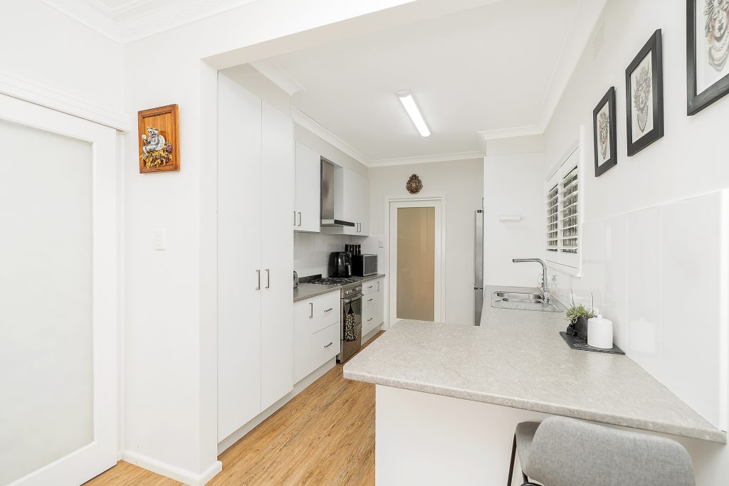 14 Roberts Street, Narrandera NSW 2700 - photo 7