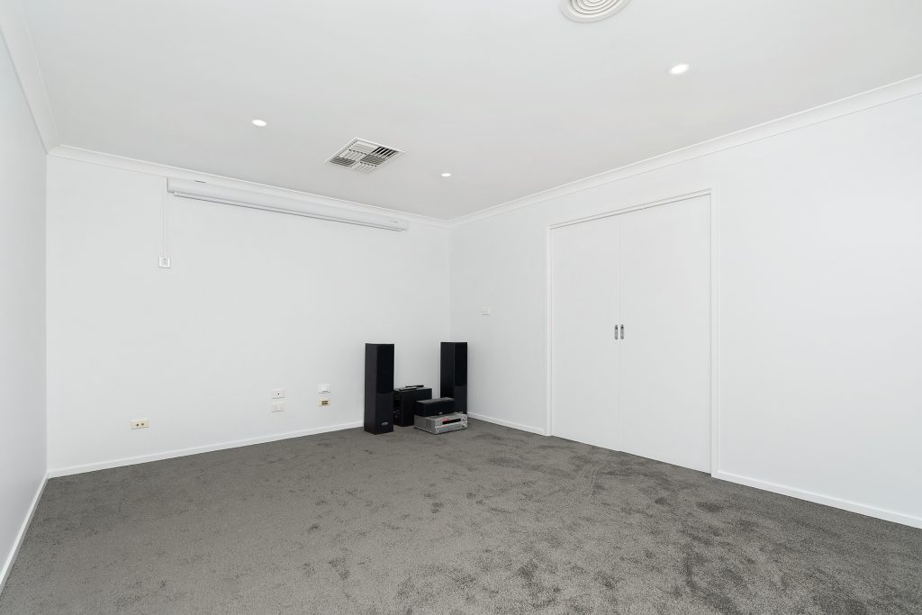 30 Carrington Drive, Leeton NSW 2705 - photo 12