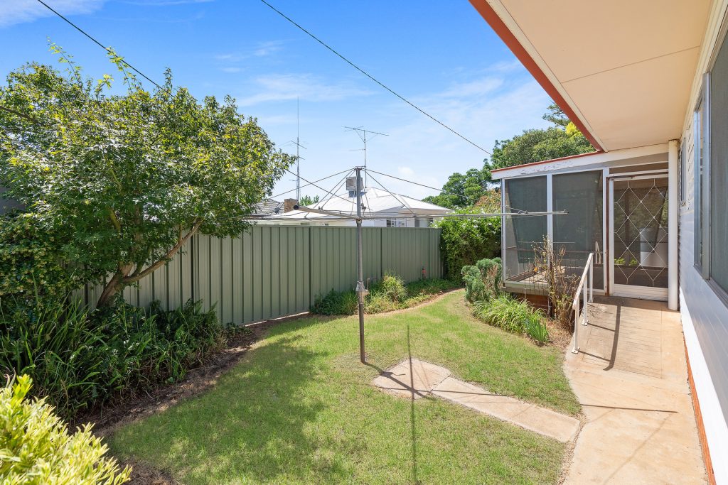 1 Sally Street, Leeton NSW 2705 - photo 13