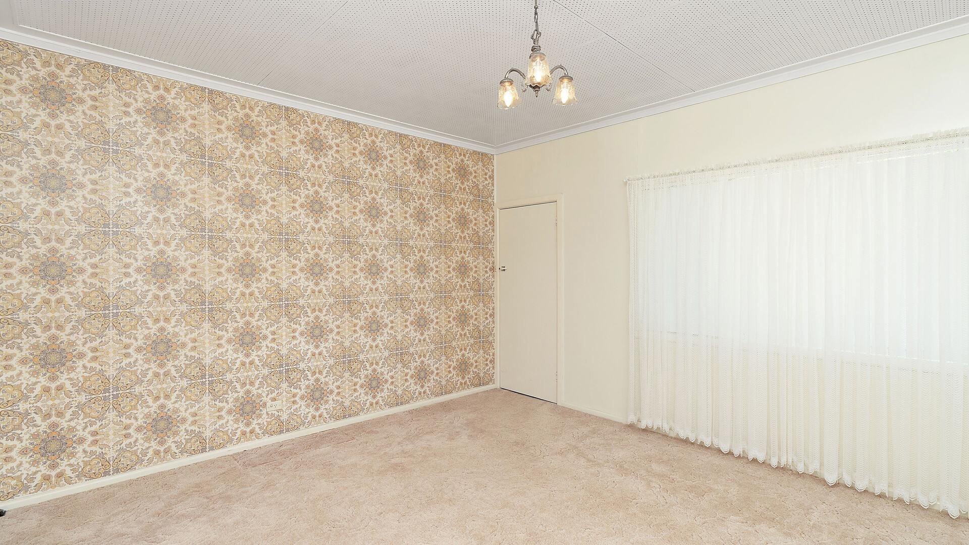 1 Sally Street, Leeton NSW 2705 - photo 9