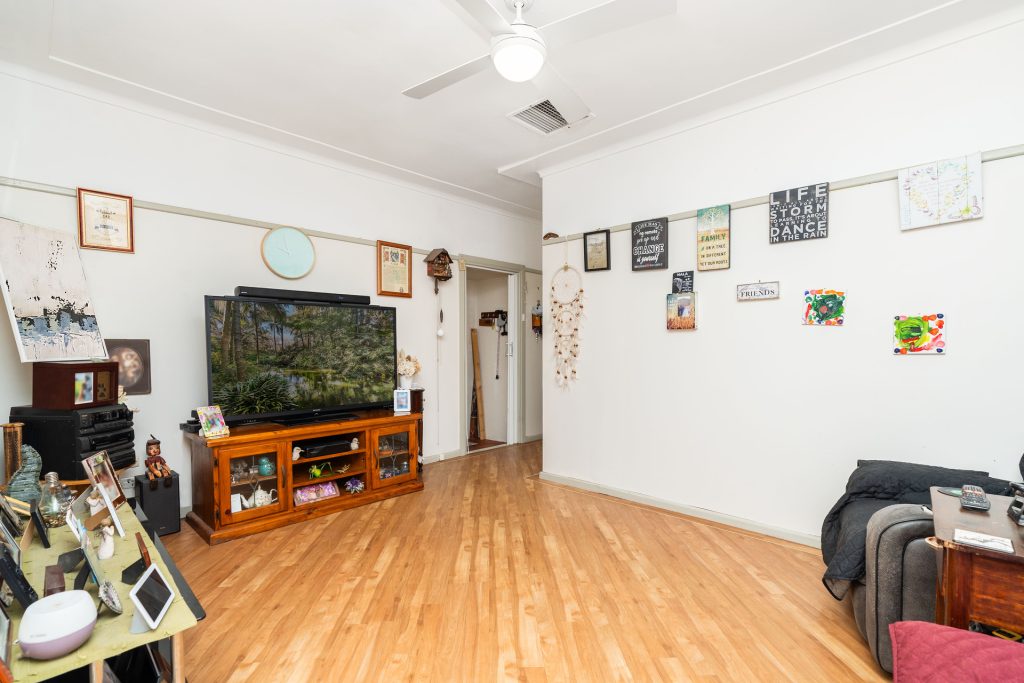 41 Currawang Avenue, Leeton NSW 2705 - photo 4