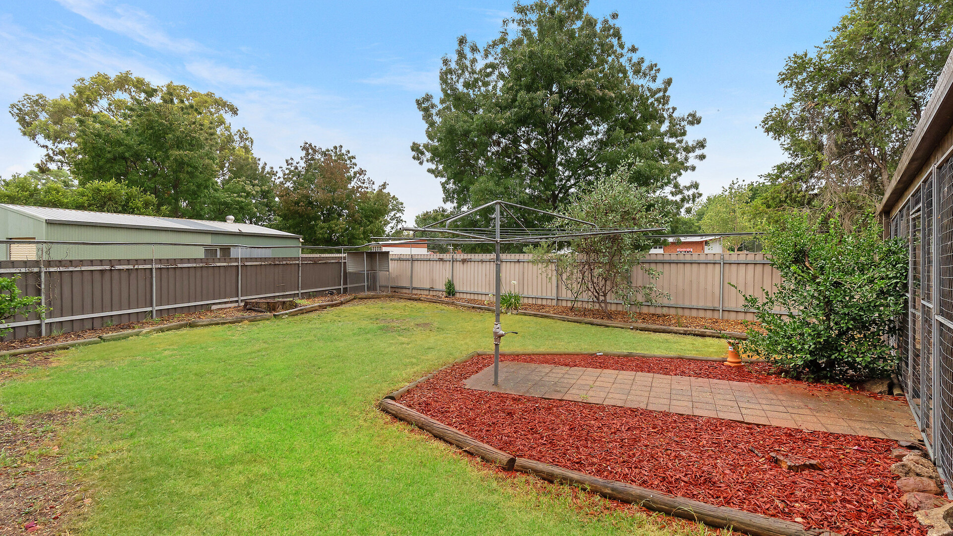 23 Mckell Avenue, Mount Austin NSW 2650 - photo 15