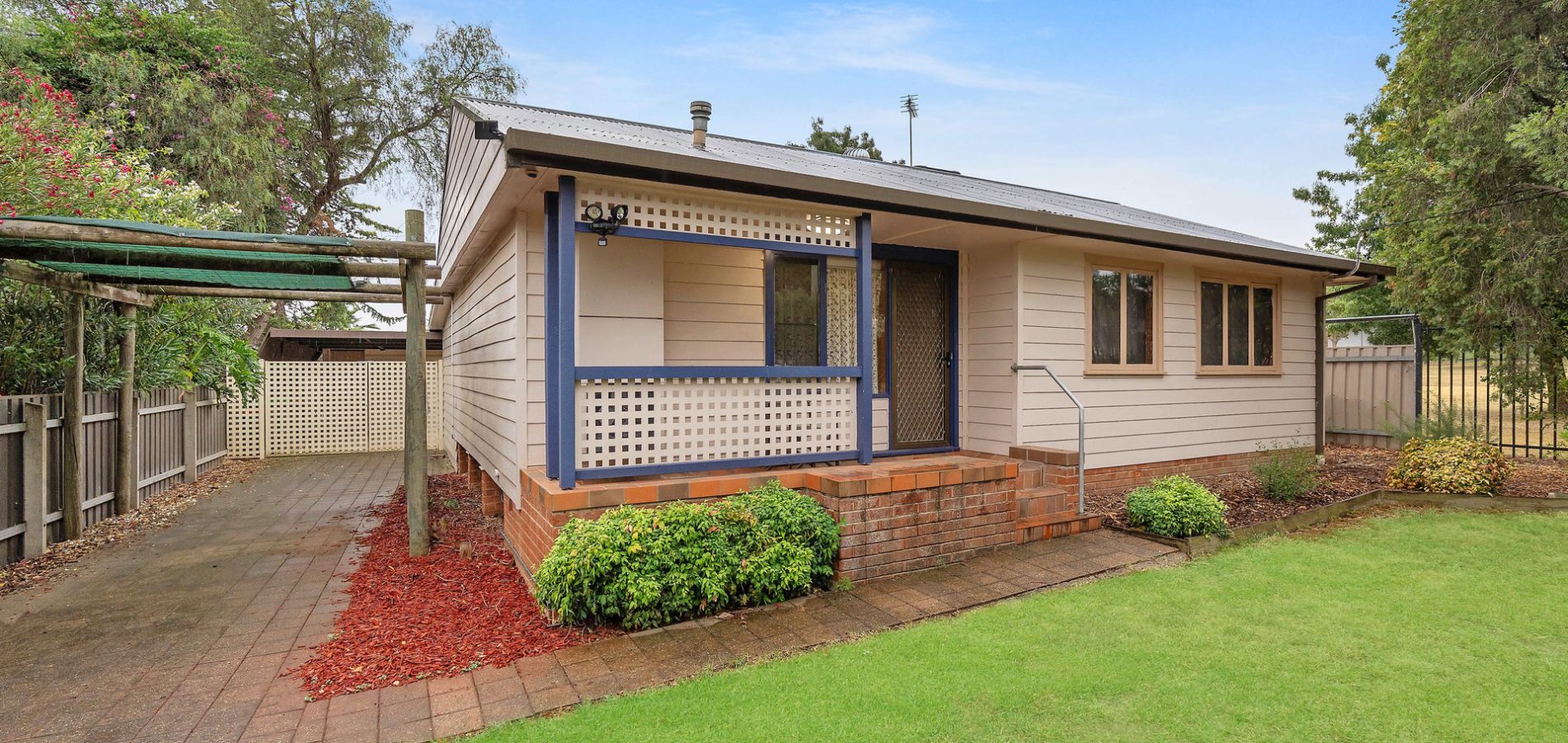 23 Mckell Avenue, Mount Austin NSW 2650 - McGrath Riverina