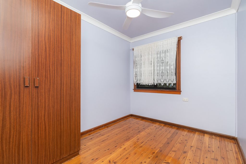23 Mckell Avenue, Mount Austin NSW 2650 - photo 8