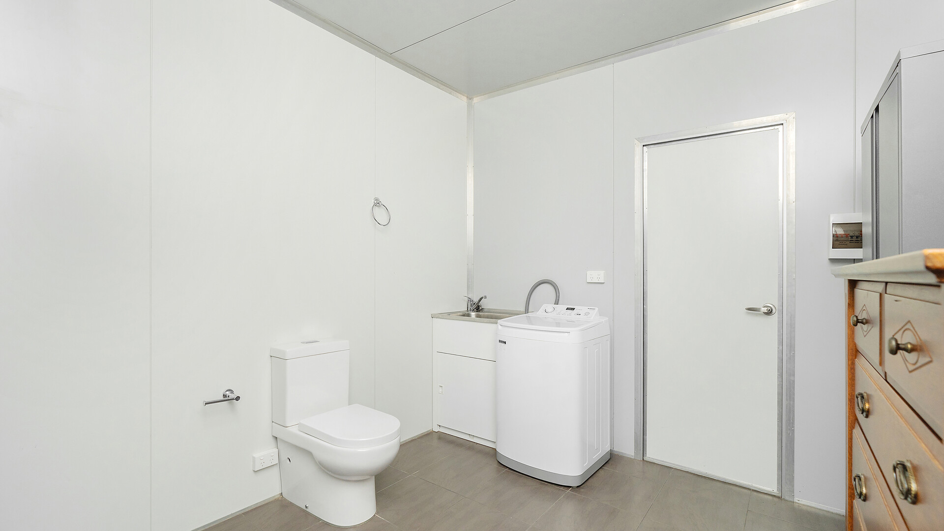17 Lansdowne Road, Leeton NSW 2705 - photo 12
