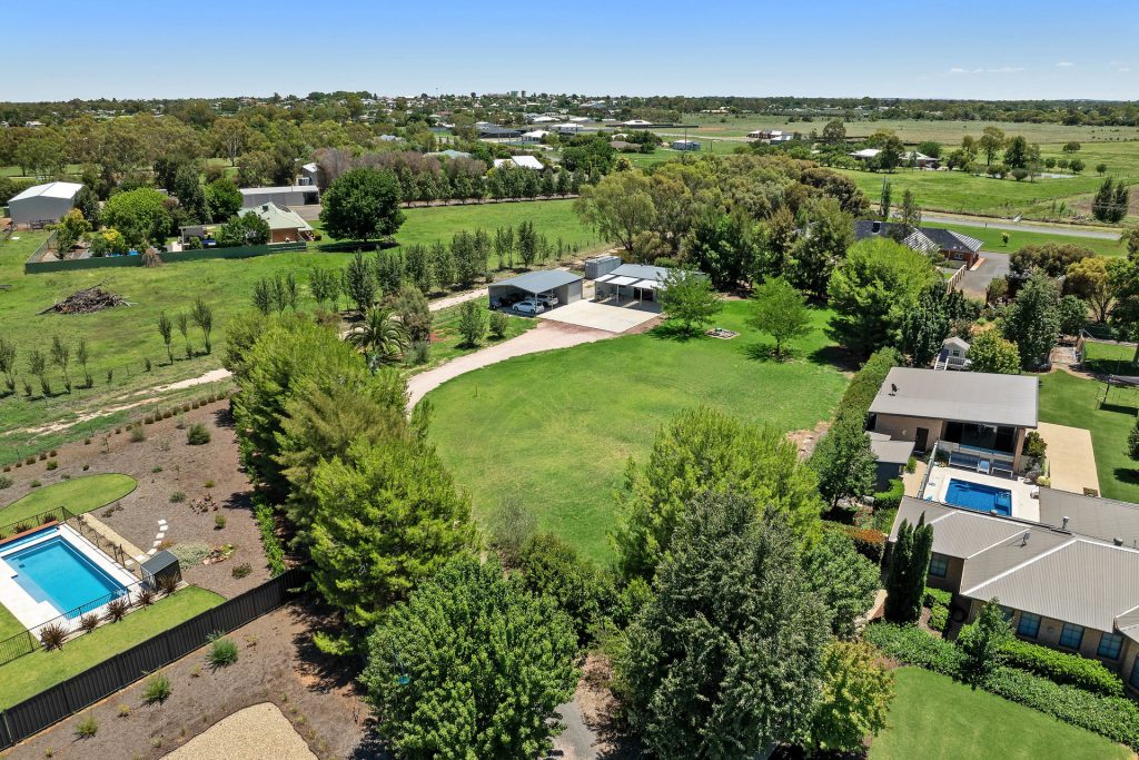 17 Lansdowne Road, Leeton NSW 2705 - photo 16