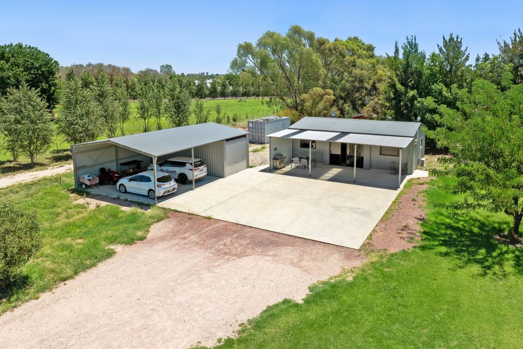17 Lansdowne Road, Leeton NSW 2705 - photo 17