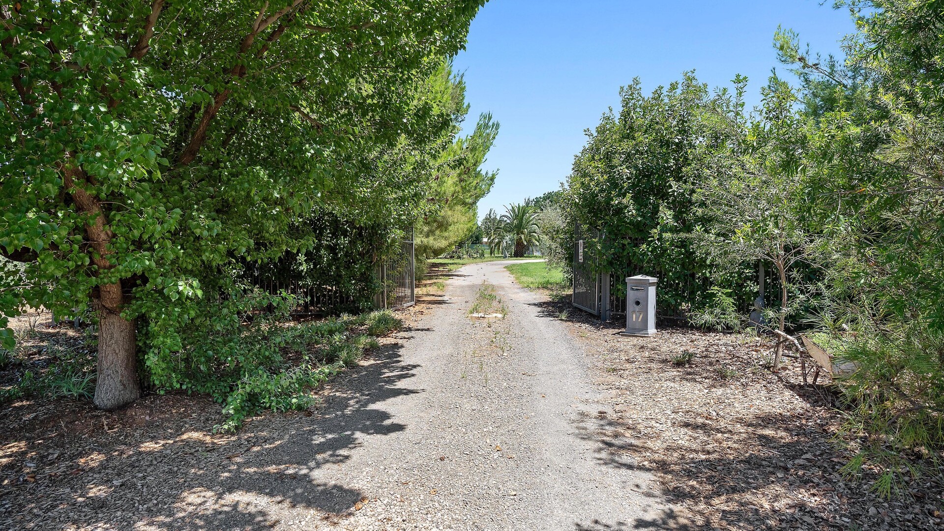 17 Lansdowne Road, Leeton NSW 2705 - photo 18