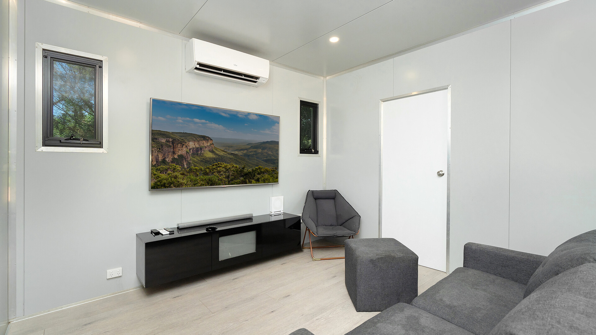 17 Lansdowne Road, Leeton NSW 2705 - photo 6