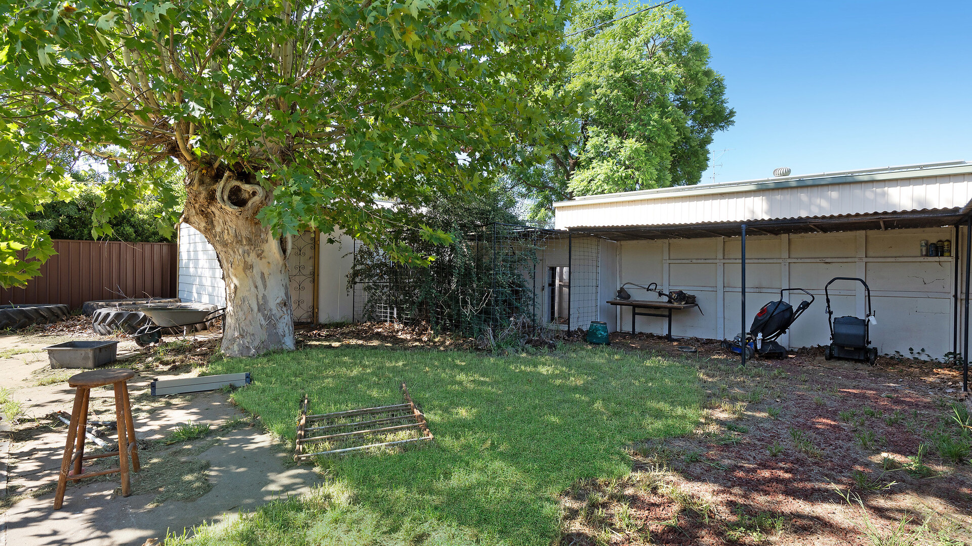 10 Gum Street, Leeton NSW 2705 - photo 15