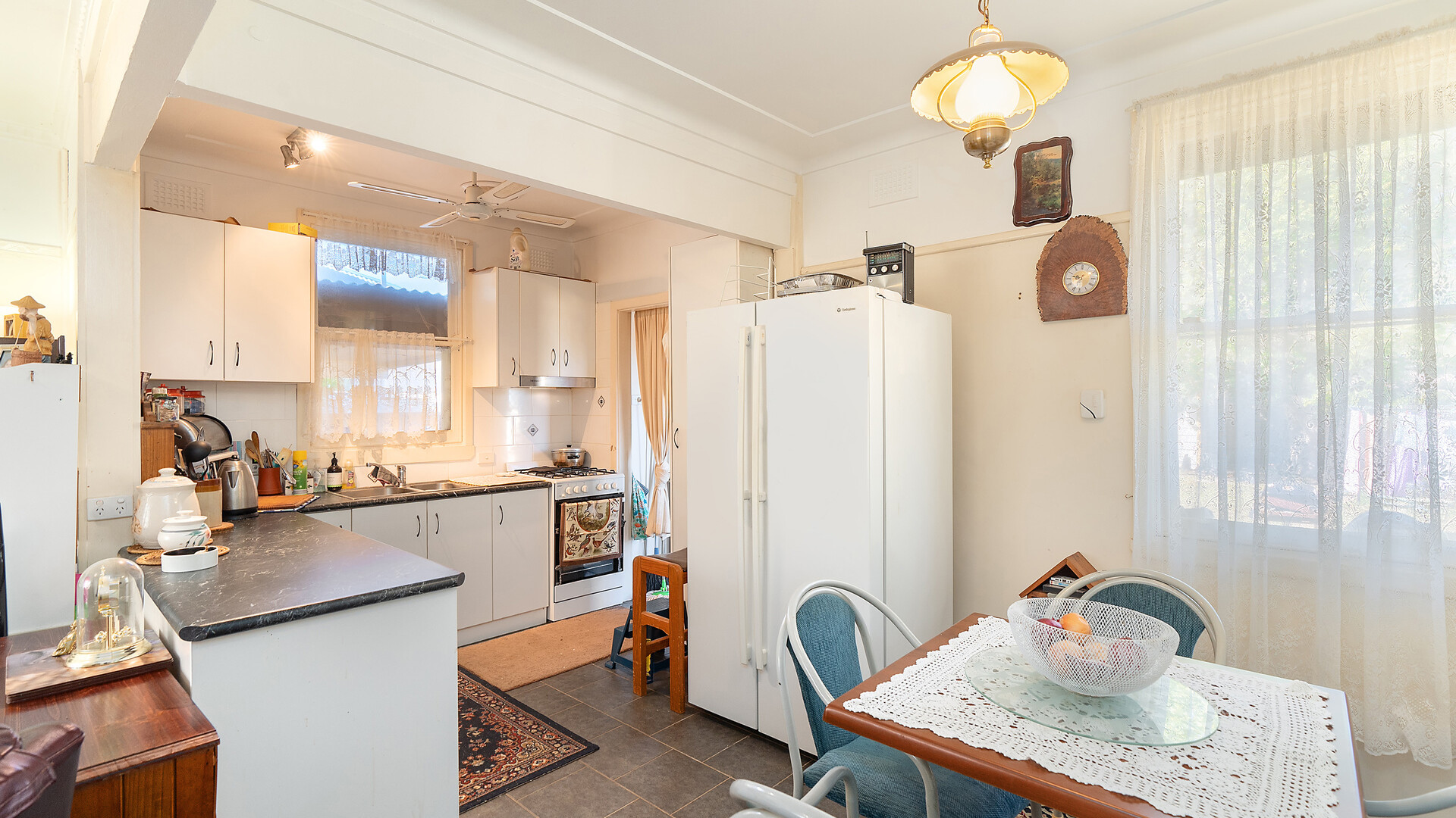 10 Gum Street, Leeton NSW 2705 - photo 5