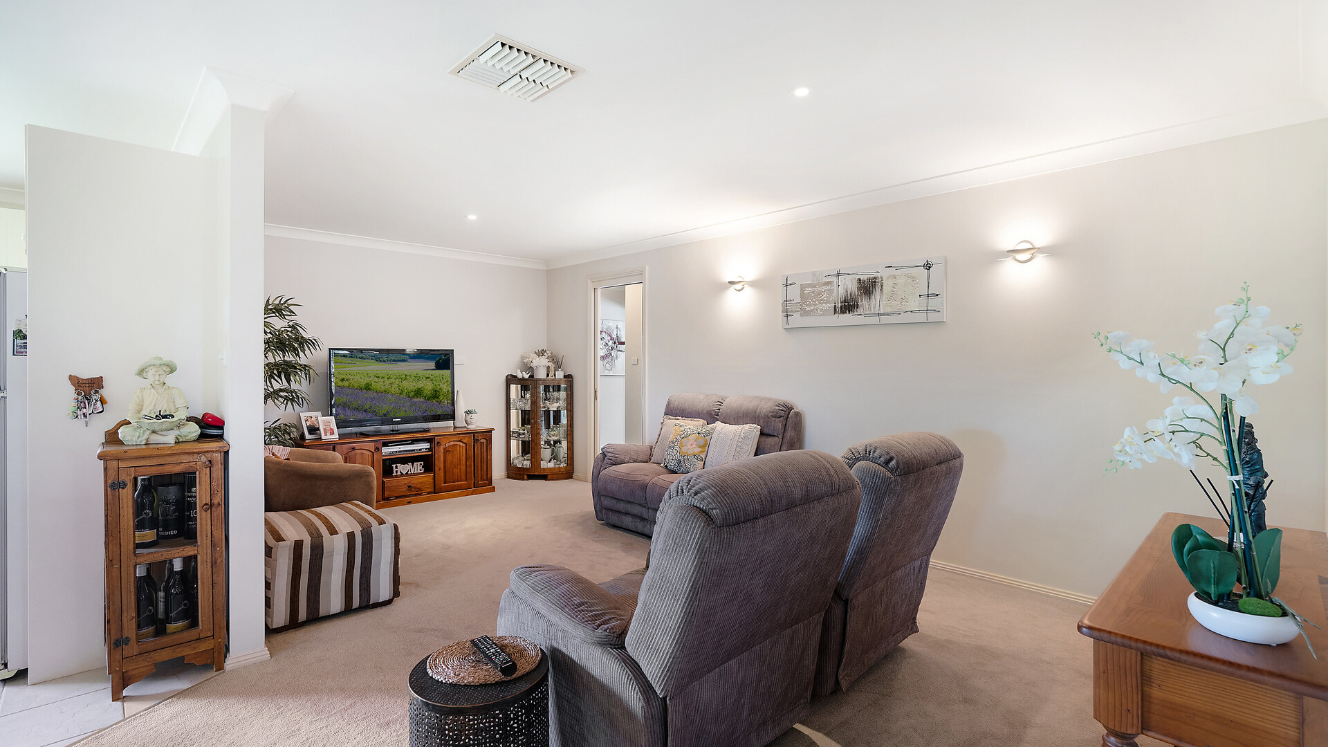 2/27 Teramo Street, Leeton NSW 2705 - photo 13