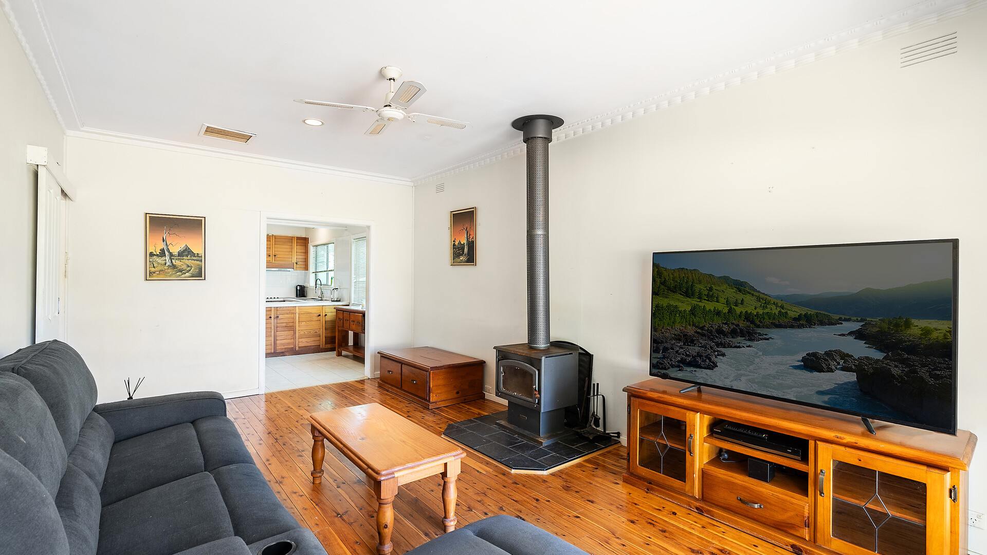 13 Seville Street, Leeton NSW 2705 - photo 4