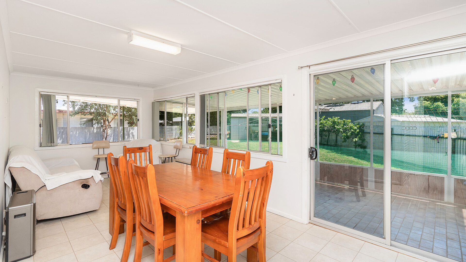 13 Seville Street, Leeton NSW 2705 - photo 9